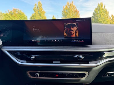 2025 BMW X5 M60i