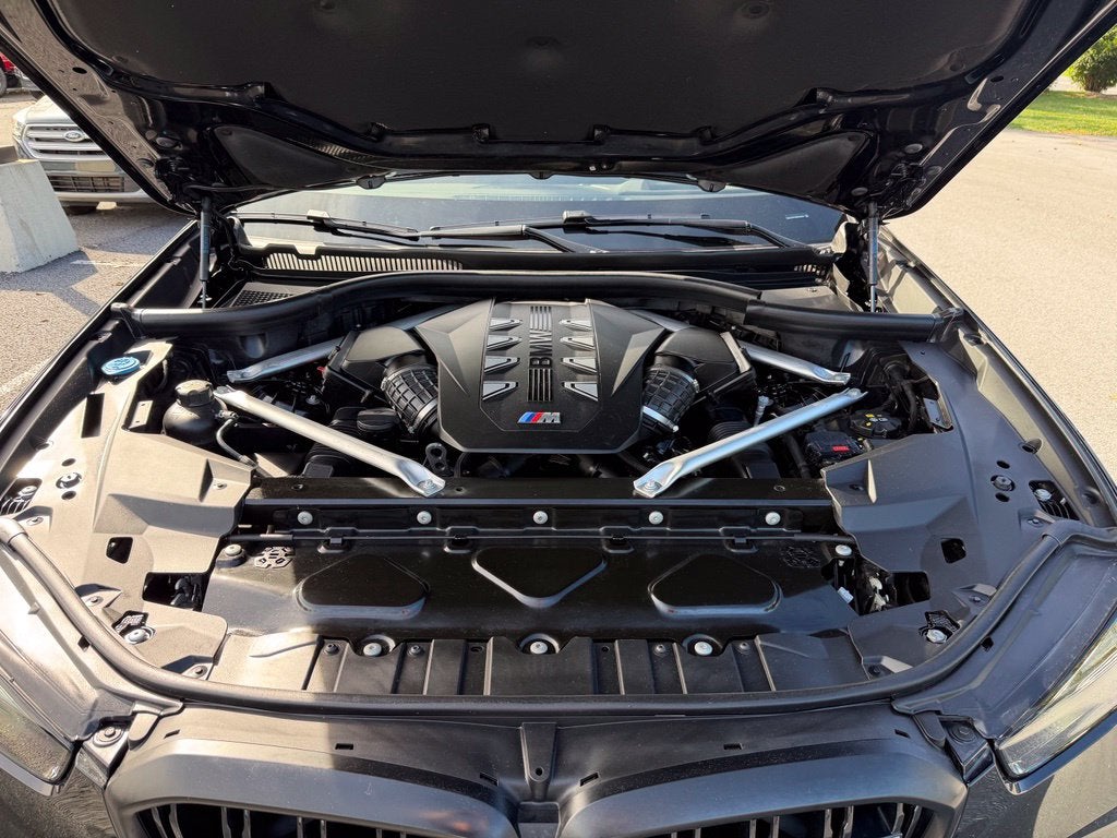 2025 BMW X5 M60i
