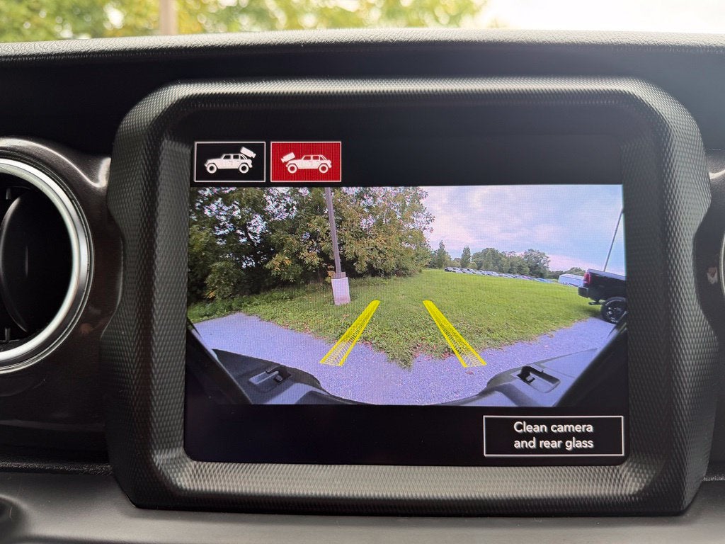 2022 Jeep Wrangler Unlimited Sahara Altitude 4x4
