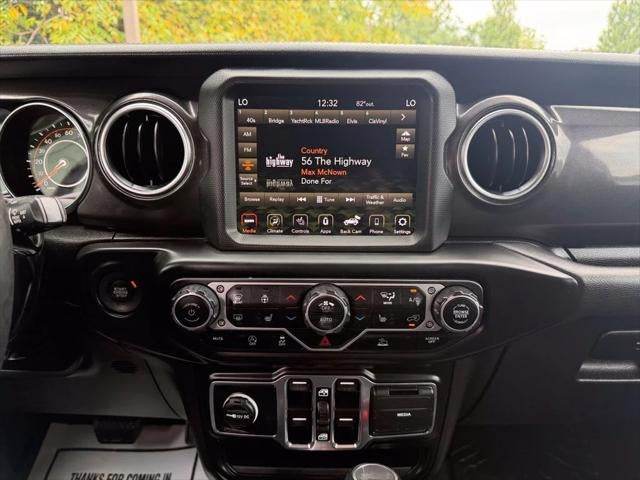 2022 Jeep Wrangler Unlimited Sahara Altitude 4x4