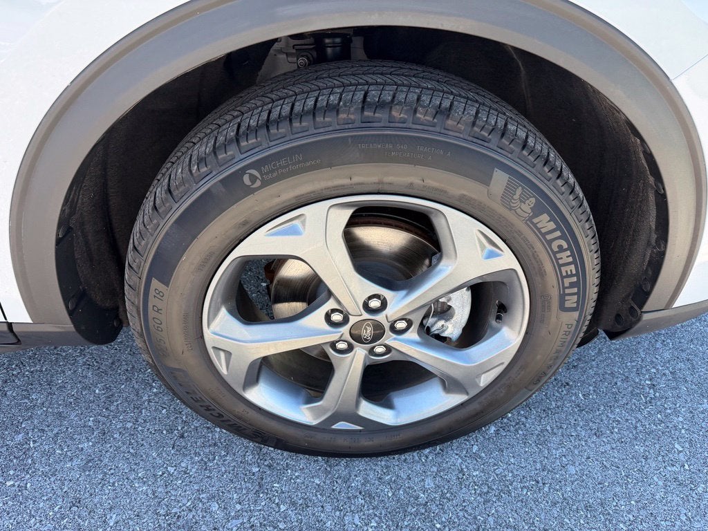 2026 Ford Escape Hybrid ST-Line Select