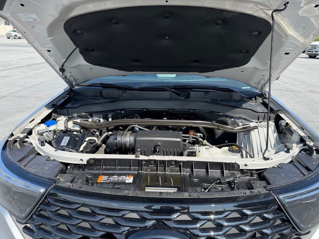 2024 Ford Explorer ST-Line