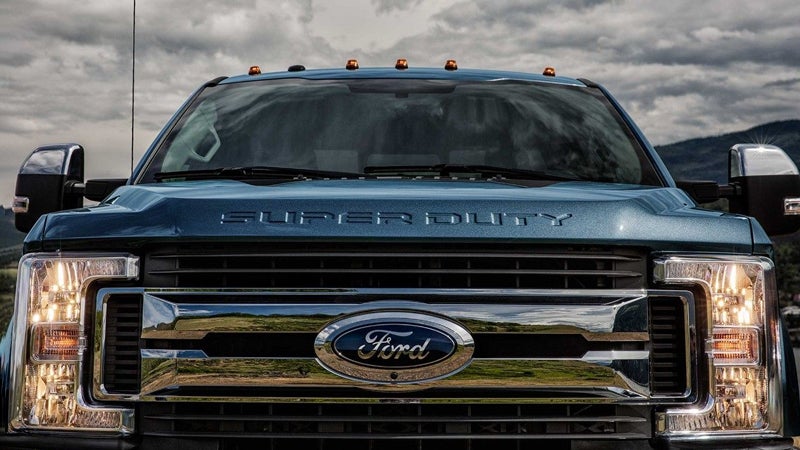 Front grille of Ford Super Duty F-450