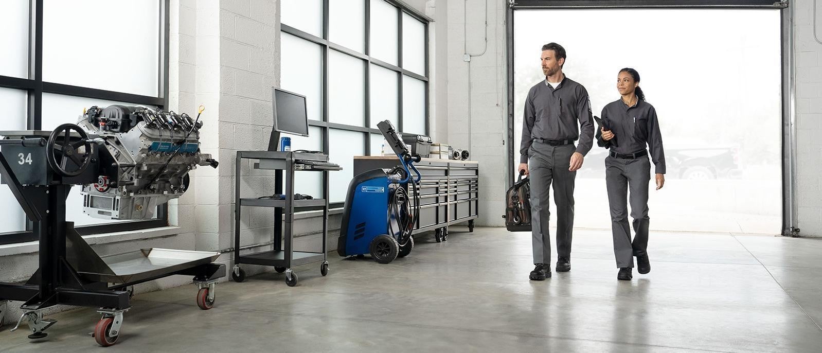 Earn And Redeem
Points On Ford
Service With Ford
Rewards.*